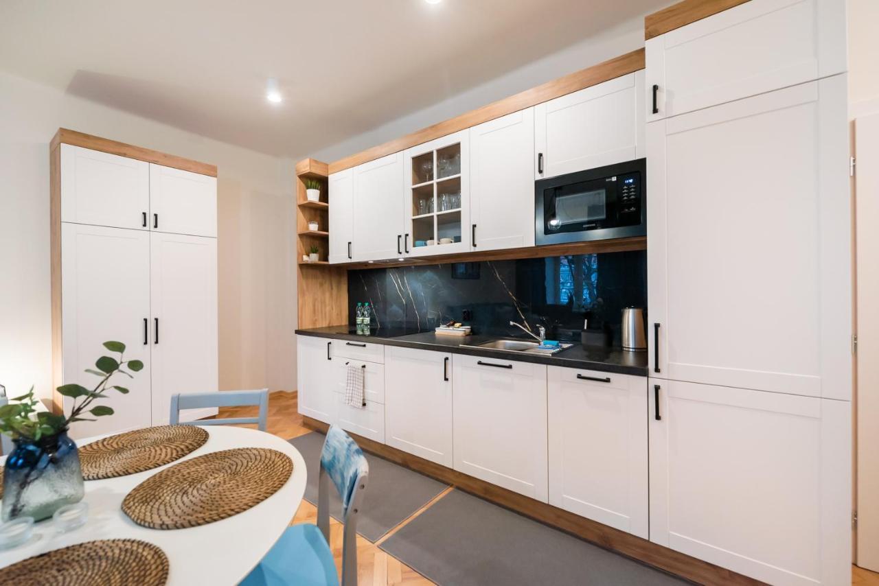 Old Town Eclectic Apartment For 6 People Varşovia Exterior foto